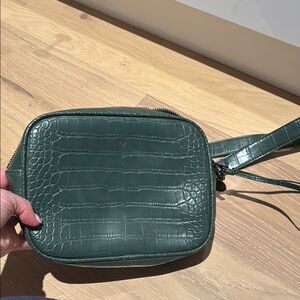 Green Crocodile-Embossed Crossbody Bag